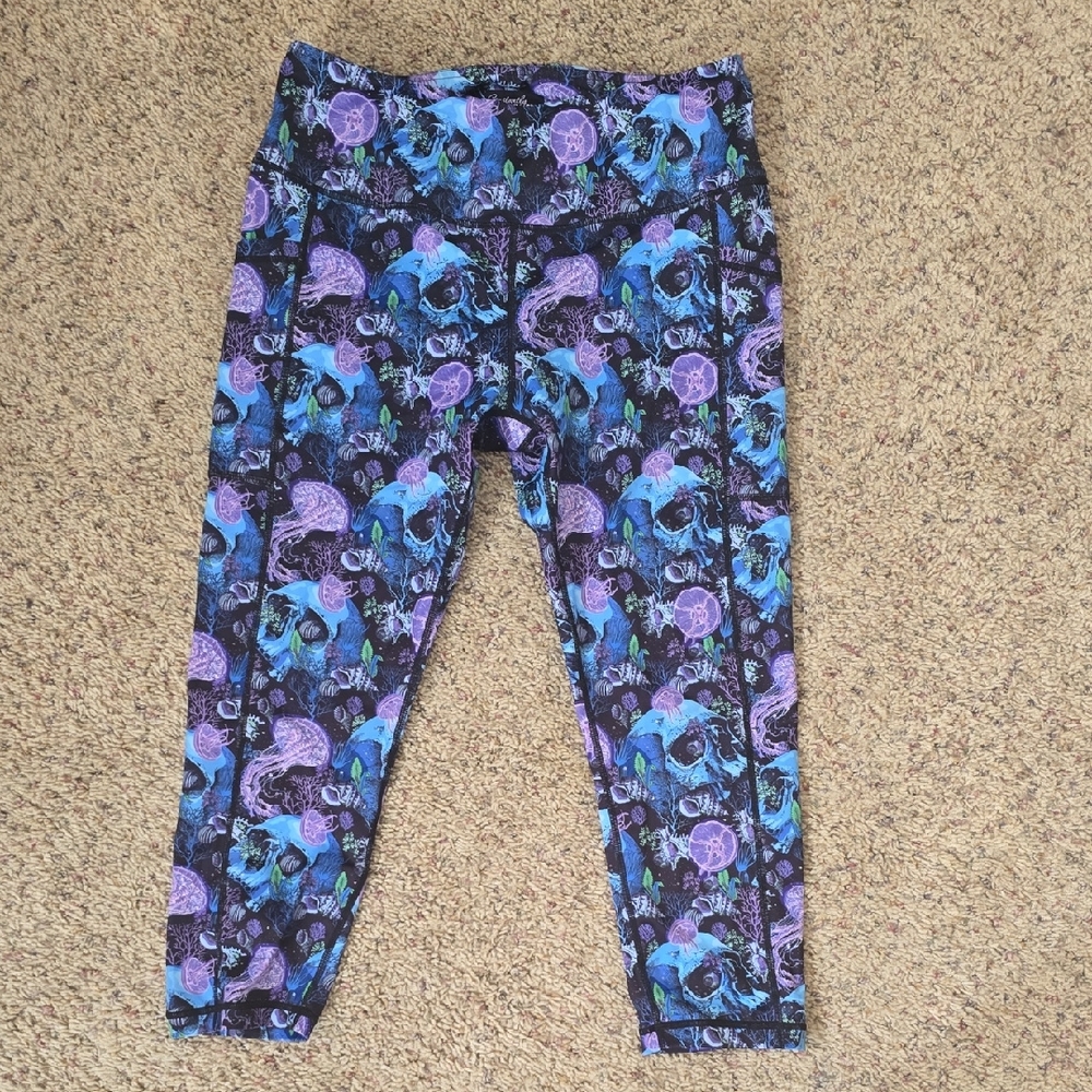 Constantly Varied Gear Dead Seas Capri Leggings Size Large